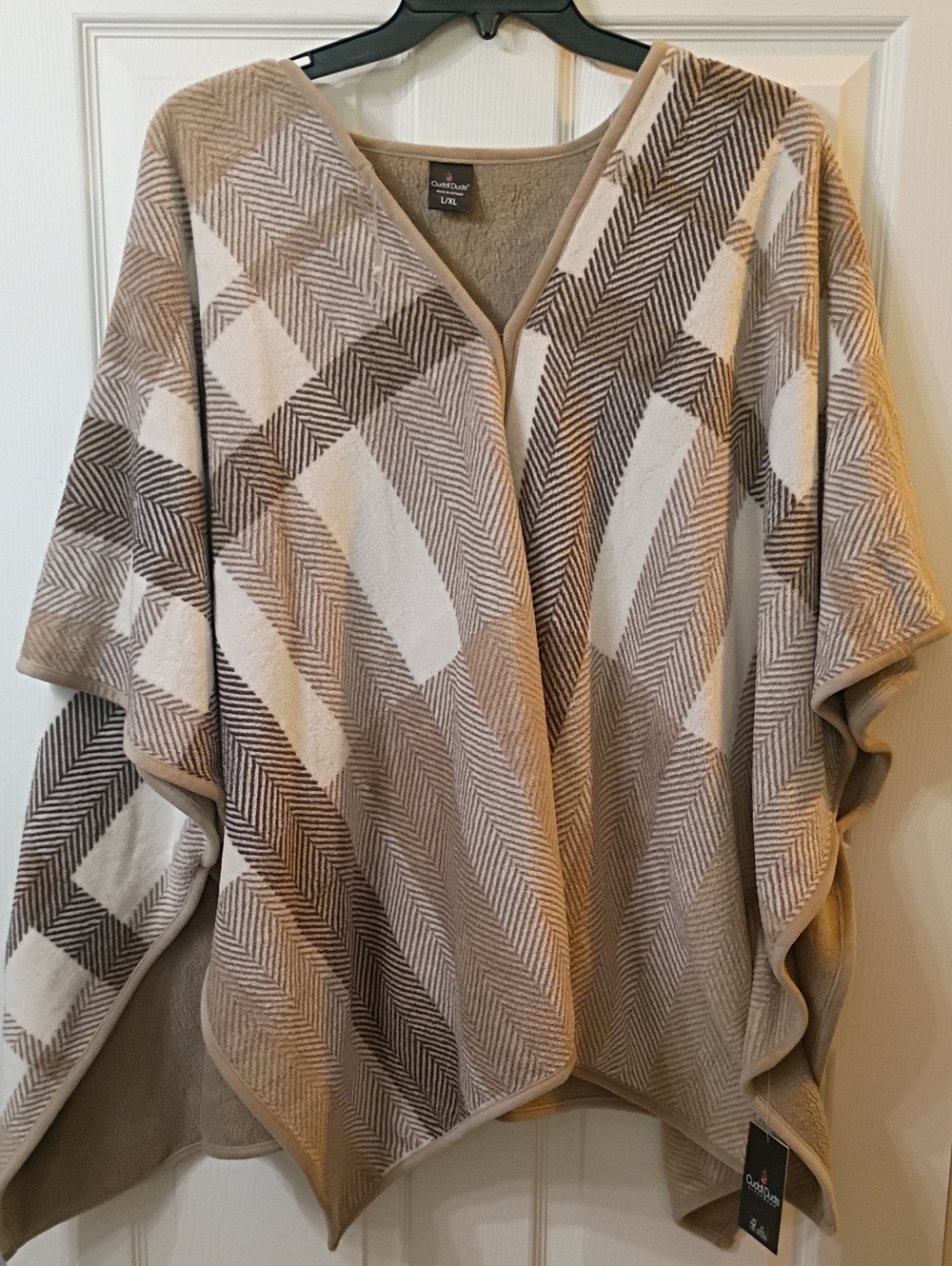 Cuddl Duds Taupe & Cream Chevron Open Poncho